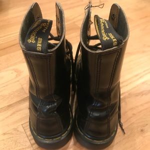Original Dr. Martins -Size 6.5